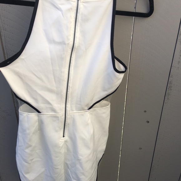 New Black & White Tobi stretch Midi Dress W/Mesh - Picture 8 of 8